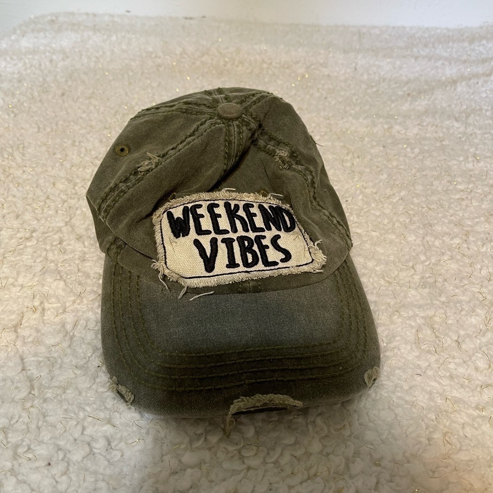 Weekend vibes hat olive green distressed look EUC